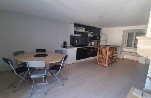 Saint-Germain-le-Rocheux Casa | Le Rocagermanois - Pretty village house