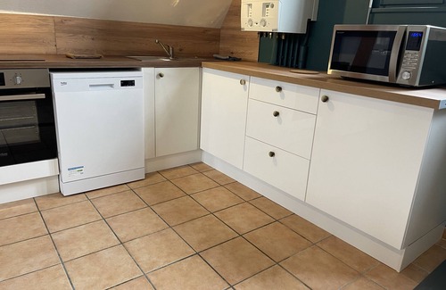 Auxerre Apartamento | Le Roelens-Apartamento-Lujoso-Baño en la habitacion-Vista a lugar emblemático