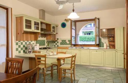 Baveno Apartamento | Le Rose di Rosanna by Interhome