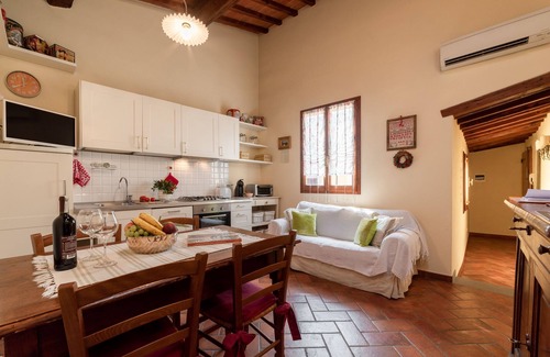 Santa Croce Apartamento | Le Rose Siberine - Apartamento Histórico 2camas, 2 banos, A/C, WI-FI, lavadora