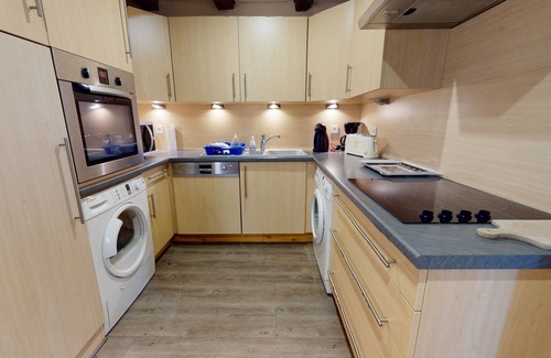 Old Town Apartamento | le rubis 1 free parking city center up to 2