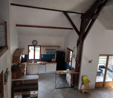 La Celle-sous-Gouzon Casa | Le séchoir à tabac