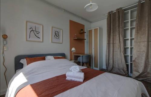 Aiguerelles Apartamento | LE SMILE - 3 bedrooms - 8pers - Parking - Centre Gare