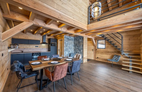 Saint-Jean-Saint-Nicolas Chalet De Esquí | Le Sorbier Chalet 2 Chambres Pierres et Bois Avec Bain Nordique