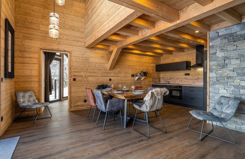 Saint-Jean-Saint-Nicolas Chalet De Esquí | Le Sorbier Chalet 2 Chambres Pierres et Bois Avec Bain Nordique