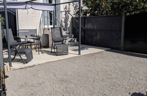 Balaruc-les-Bains Casa | Le Stud'Thau Balaruc, Charming Cocoon (outside & parking)