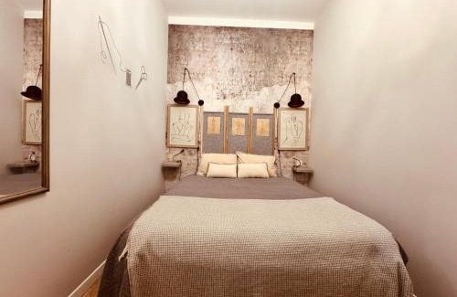 Romans-sur-Isere Apartamento | Le Tailleur, centre historique, fibre, climatisation, ESS, rez-de-chaussée, BedinShop