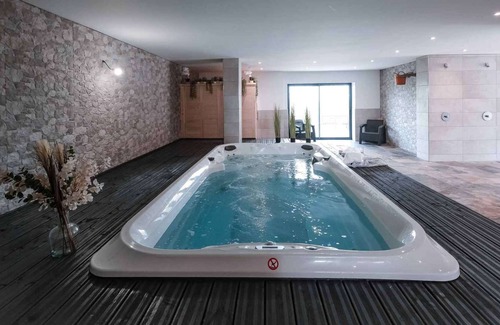 Roquemaure Otro | Le Templier - Swim spa - Hamman - Sauna - 14 people