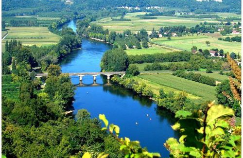 Saint-Cyprien Casa | LE TERME maison en pierre dans village tous commerces au coeur du Périgord proche Sarlat et rivière Dordogne