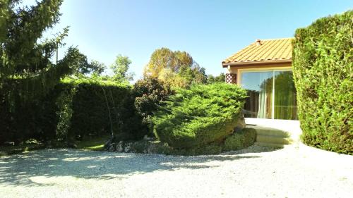 Saint-Andre-de-Cubzac Cama Y Desayuno | Le ti'Roussat