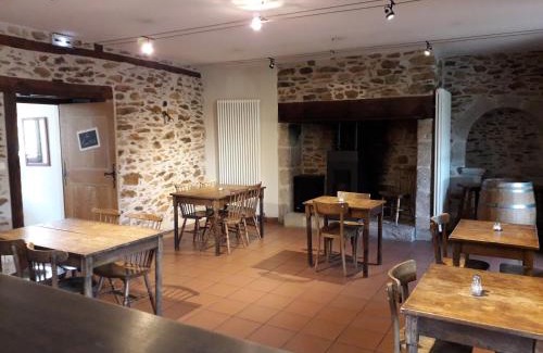 Chataigneraie Cantalienne Cama Y Desayuno | Le Tromp' L'Œil