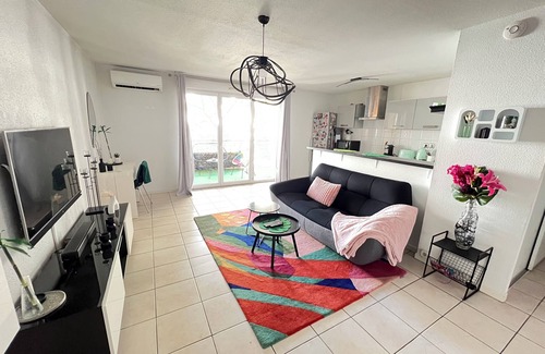 Cugnaux Apartamento | Le Tropik joli 2 bedrooms