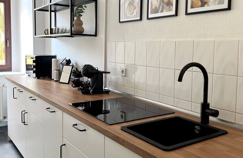 Mitte Apartamento | LE Vacation Arena, kitchen, parking, balcony, Netflix, free TV