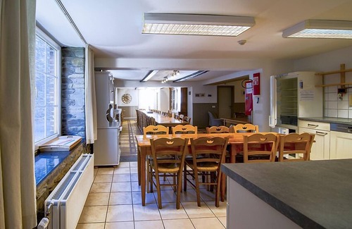 Vresse-sur-Semois Casa | Casa-Baño con bañera-Vista al campo-Le Val Fleuri - Gîte 32p.