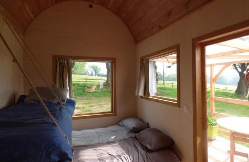 Saint-Hilaire-du-Maine Cama Y Desayuno | le Vallon des 5 Roses
