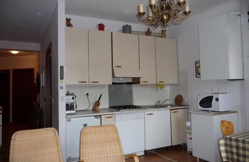 Bogliaco Apartamento | Le Vele, Theater Home - in the centre of Bogliaco with marvellous lake view