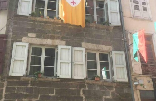 Le Puy-en-Velay Apartamento | Le Vélo Rouge, apartment in the heart of the old town