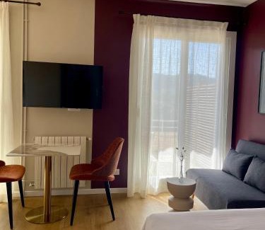 Greoux-les-Bains Hotel | Le Verdon