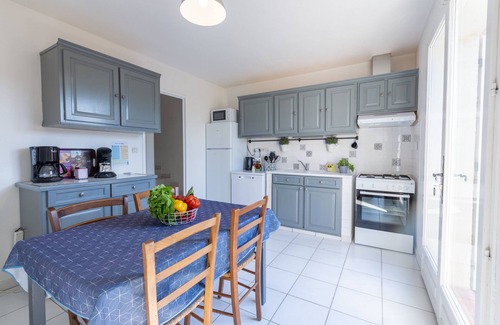 Giens Villa | Le Verger-Villa-Villa-Baño en la habitacion-Vista al Jardín