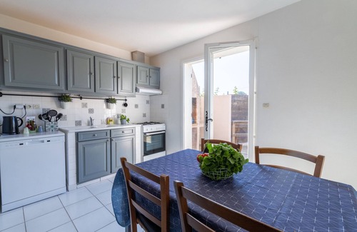 Giens Villa | Le Verger-Villa-Villa-Baño en la habitacion-Vista al Jardín