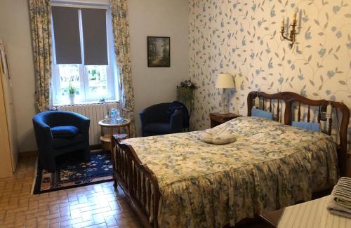 Saint-Bonnet-Troncais Cama Y Desayuno | Le Voyageur