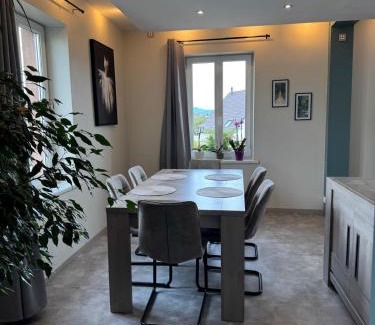 Herrlisheim-pres-Colmar Apartamento | Le "Vue sur Châteaux" - avec parking proche Colmar