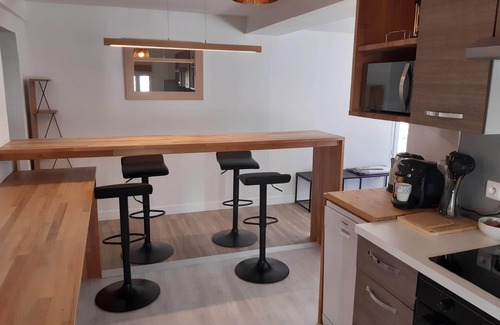 La Roche-Chalais Apartamento | ★ Le Zen Scandi in the center of town ★ Free parking ★