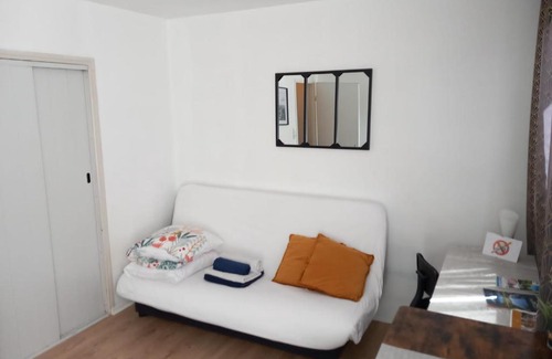 Tarbes Apartamento | Le Zen -studio tout équipé- WIFI Fibre- centre ville avec parking