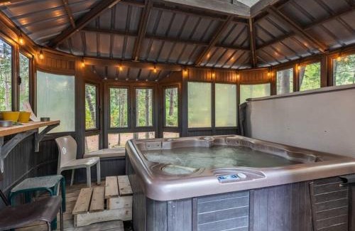 Sainte-Lucie-des-Laurentides Casa | Le1603 - Le Petit Caribou - Chalet spa et plage