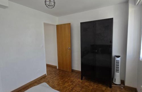 Sainte-Savine Apartamento | Le1bis - T2 50 M2 tout équipé - Place de parking Privée