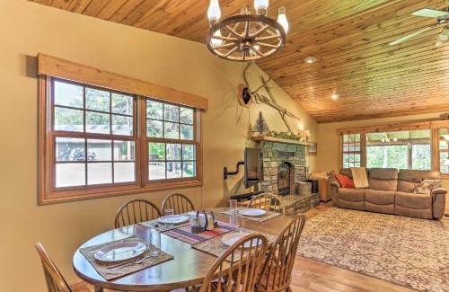 Lead Casa | Lead Cabin about 9 Mi to Deadwood Hot Tub and Patio!
