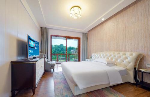 Wulingyuan Casa | LeadingMen Riverview Hotel