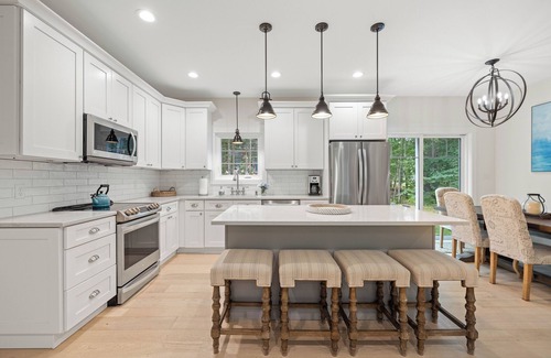 Kennebunk Casa | Leah Lane - Bright & Renovated Kennebunk Beach House