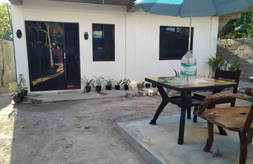 Catangnan Apartamento | LeahChris 2BR Apartment