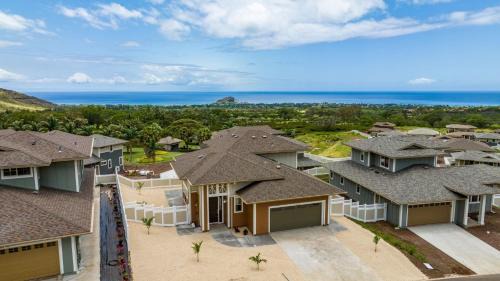 Makaha Valley Casa | Lealea by AvantStay Ocean Mountain Views