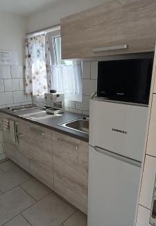 Oroszlany Casa | Lebegő Falu Vendégház