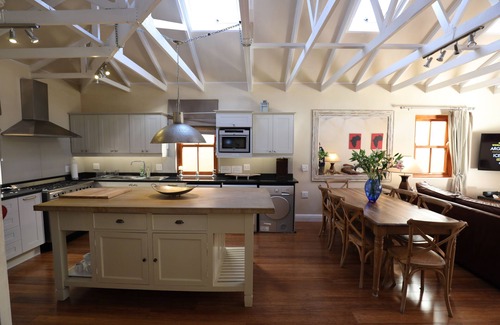 Constantia Casa | LeBonheur