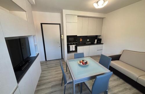 Quartiere XXIV Don Bosco Apartamento | Lecco Deluxe Apartment