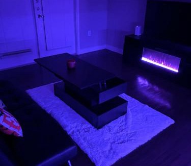 Katy Apartamento | LED Fall Chillax 1B1B Couples Retreat Katy mills mall