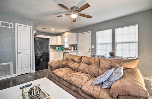 Lee's Summit Casa | Lee's Summit Home < 4 Mi to Dtwn Main Street