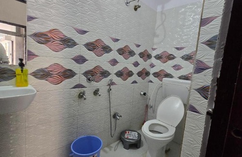 Jabalpur Apartamento | Leela homestay - one Bedroom with kitchen