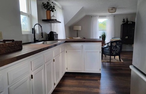 Lake Leelanau Casa | Leelanau Farmhouse Ste 3