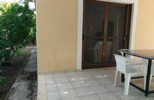 Tsoukaladhes Casa | Lefkas house with garden