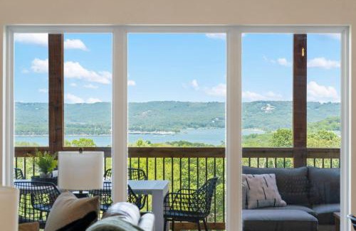 Kimberling City Casa | Legacy Lakeside Retreat