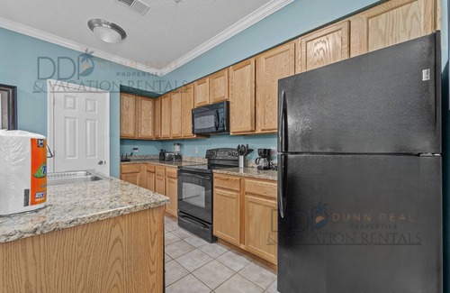Gulfport Condominio | Legacy Tower Two 106 Overlooks the beautiful Gulf!