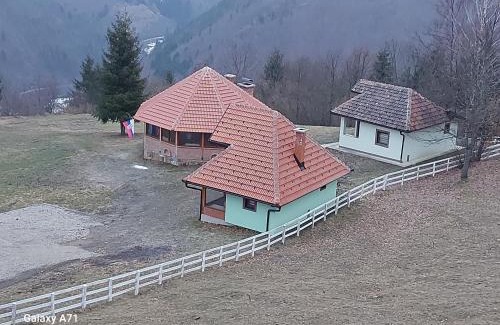 Central Serbia Casa | Legat tri brata