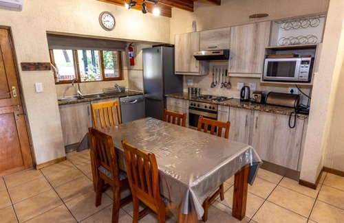 Hazyview Cabina | Legend Safaris 257A - in Kruger Park Lodge