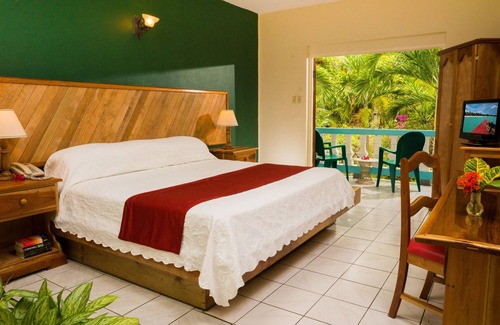 Negril Complejo | Legends Beach Resort