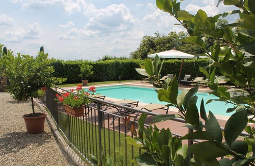 Siena Casa | Casa rural adosada de Siena, piscina compartida, ideal para descubrir la Toscana