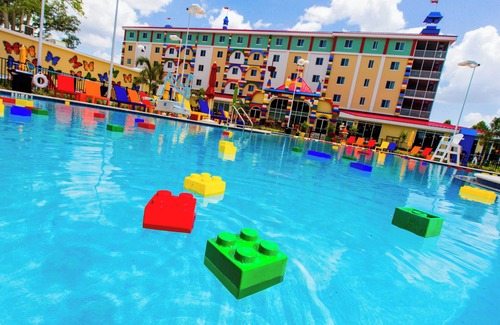 Cypress Gardens Hotel | LEGOLAND Bungalow Bliss, Family Play Areas, 2 Rooms, Water Park Access